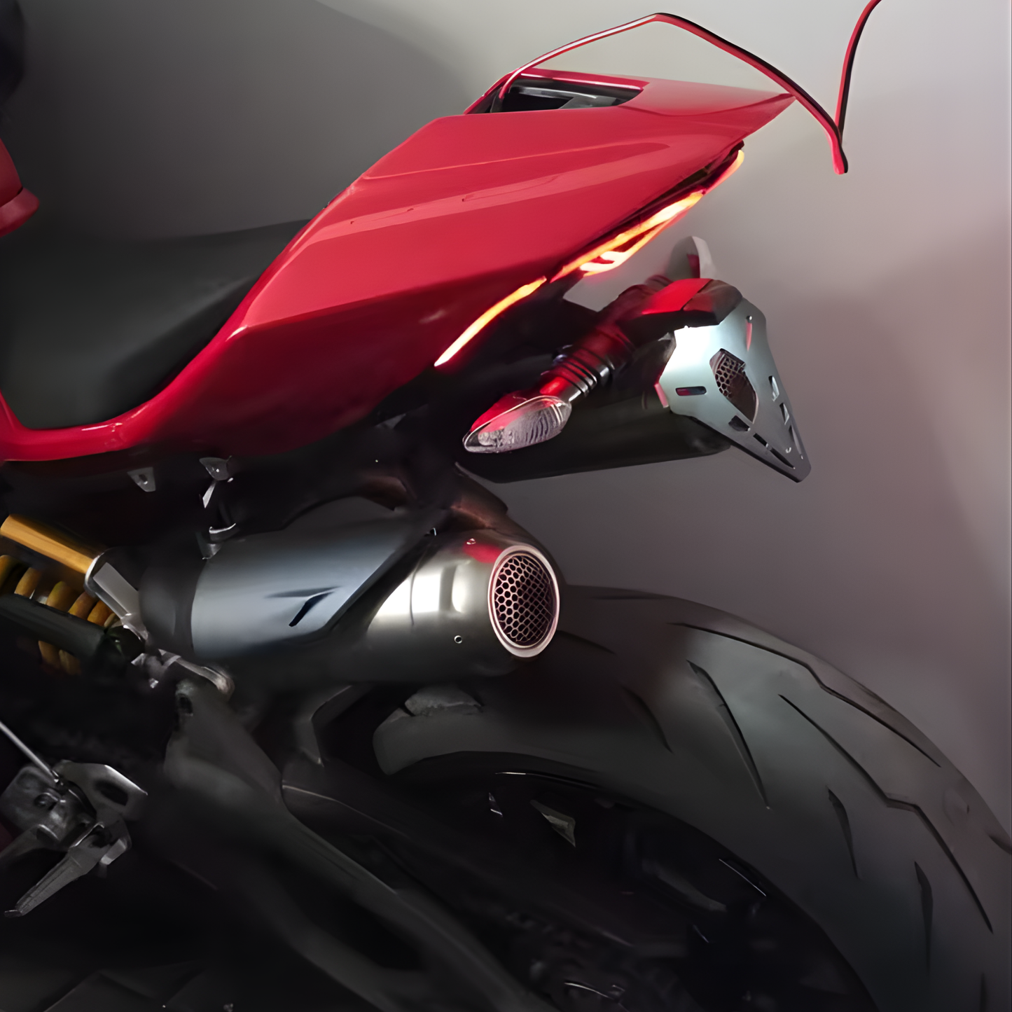 Portamatrículas Corto: Ducati Panigale & Streetfighter V2 / V4 (2018-2026)